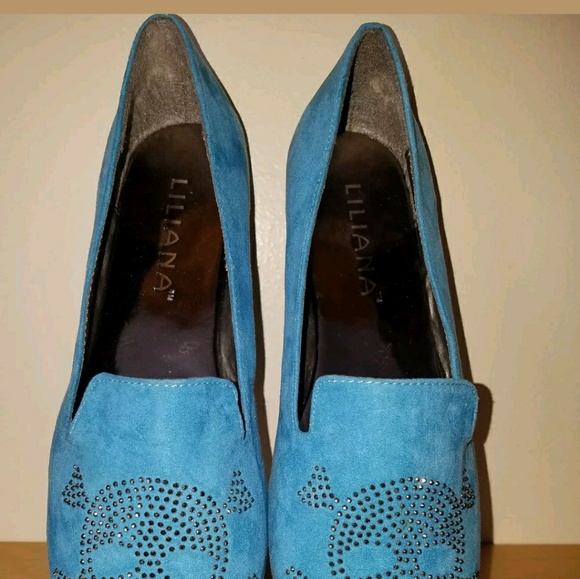 LAST PAIR Blue Silver Studded Skull Flats Sz 9 - Picture 4 of 4